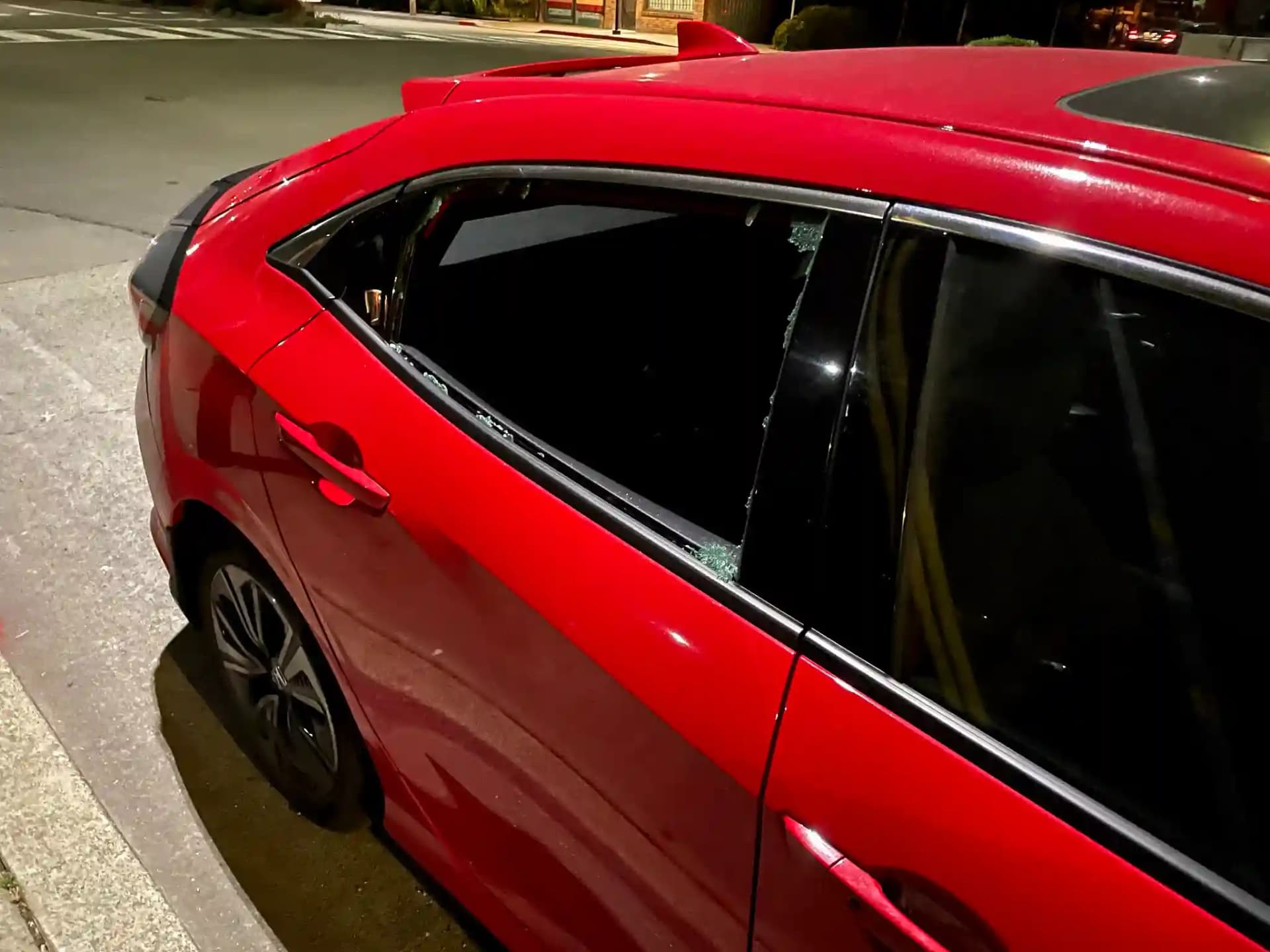 Car Glass Crack Repair – Reliable and Fast Windshield Repairs Near You image