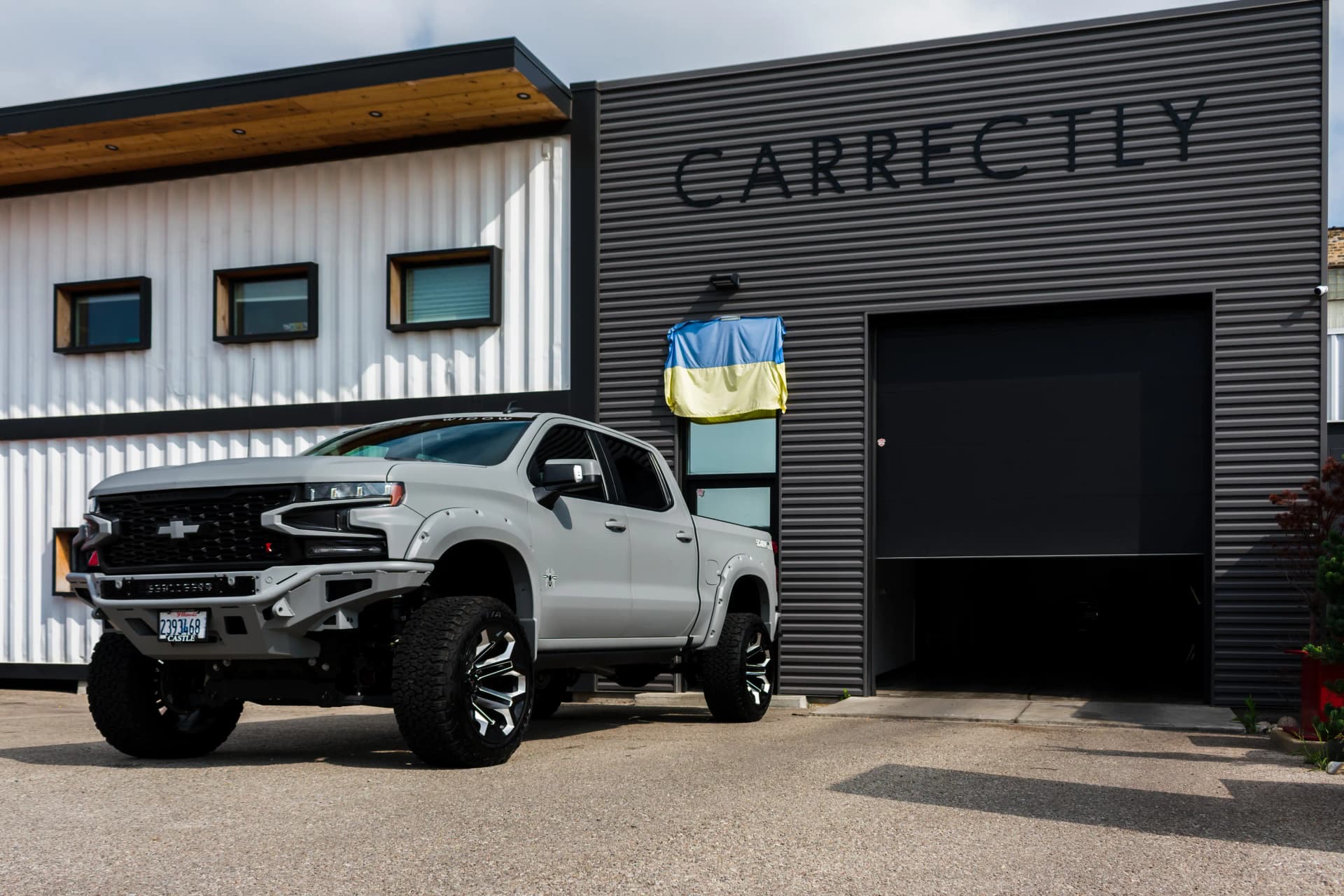 VIP Car Wash Services: Luxury Car Care in Chicago image