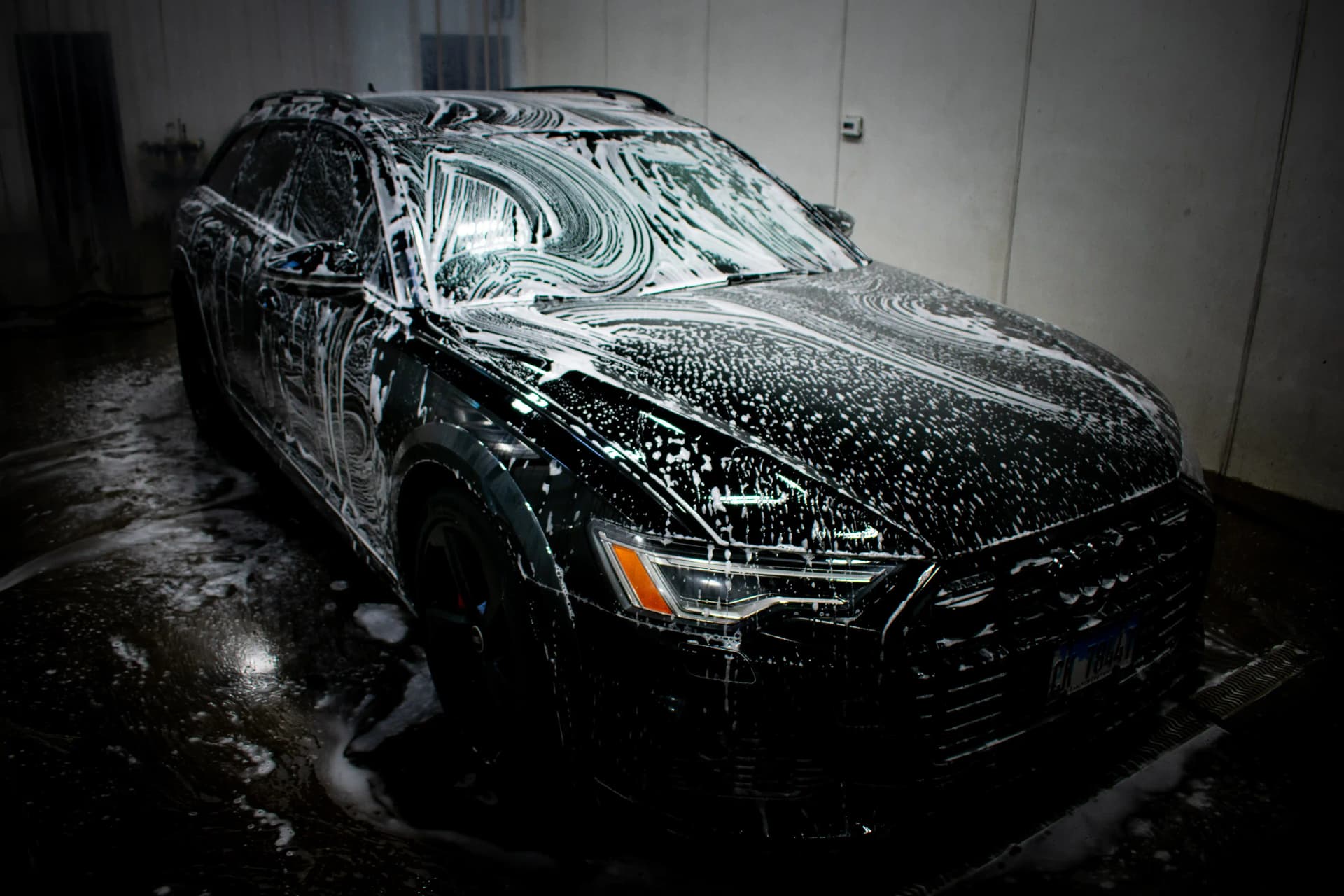 Best Car Wash in Chicago – Hand Wash vs. Automatic vs. Touchless image