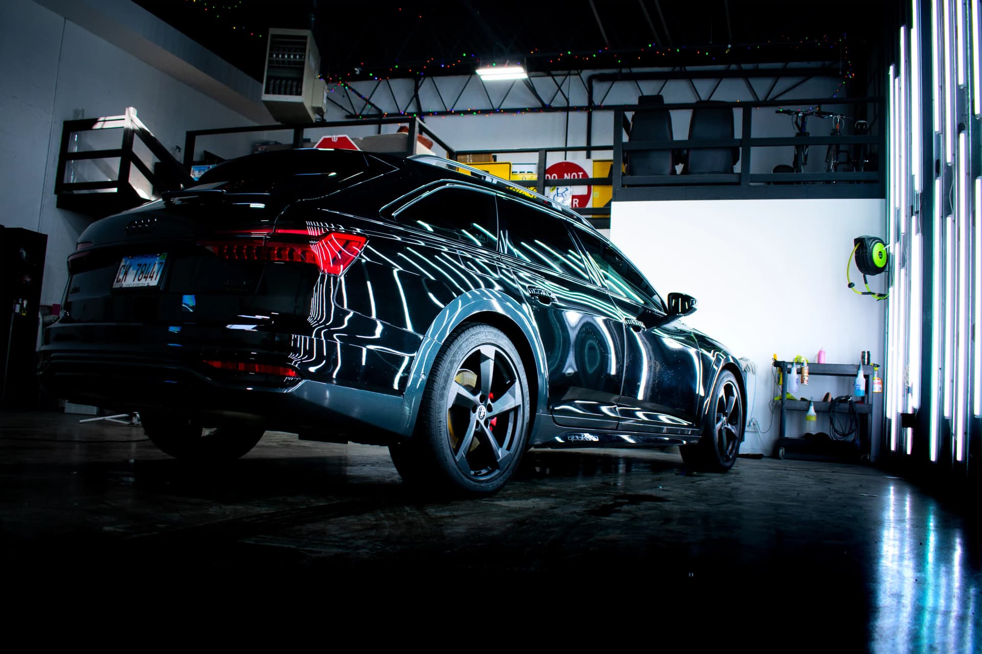 Best Black Car Service in Chicago | Premium Car Care image