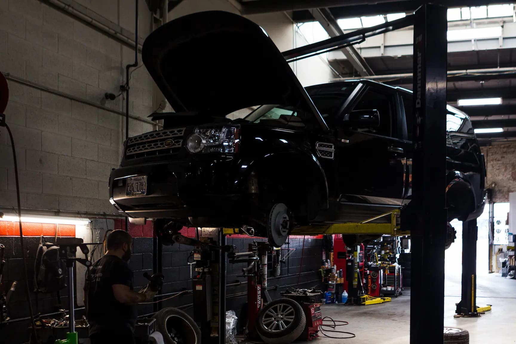 Top 5 Signs Your Car Needs Suspension Repairs ASAP image