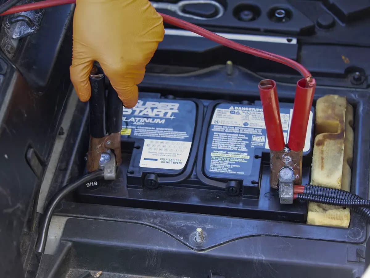 Car Battery Jump Services | Fast Battery Assistance in Chicago image