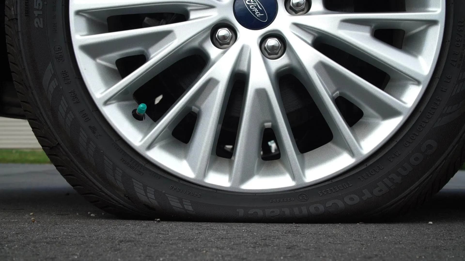 Tire Repair bg image