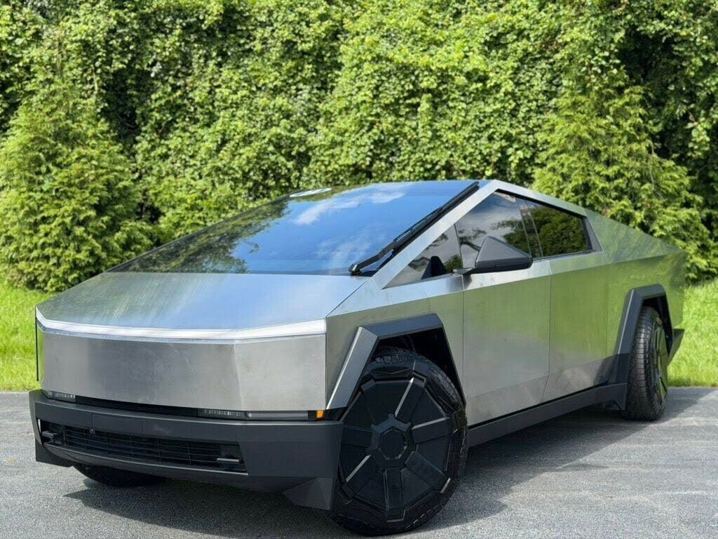 Aesthetics — vehicle before Carrectly service